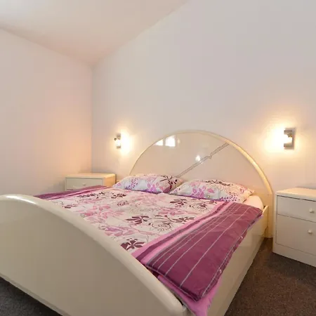 Apartment Fuer 6 Personen Ca 65 Qm In Banjole, Istrien Istrische Riviera Banjole
