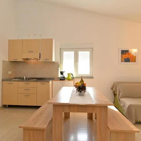 Fuer 6 Personen Ca 65 Qm In Banjole, Istrien Istrische Riviera Apartment